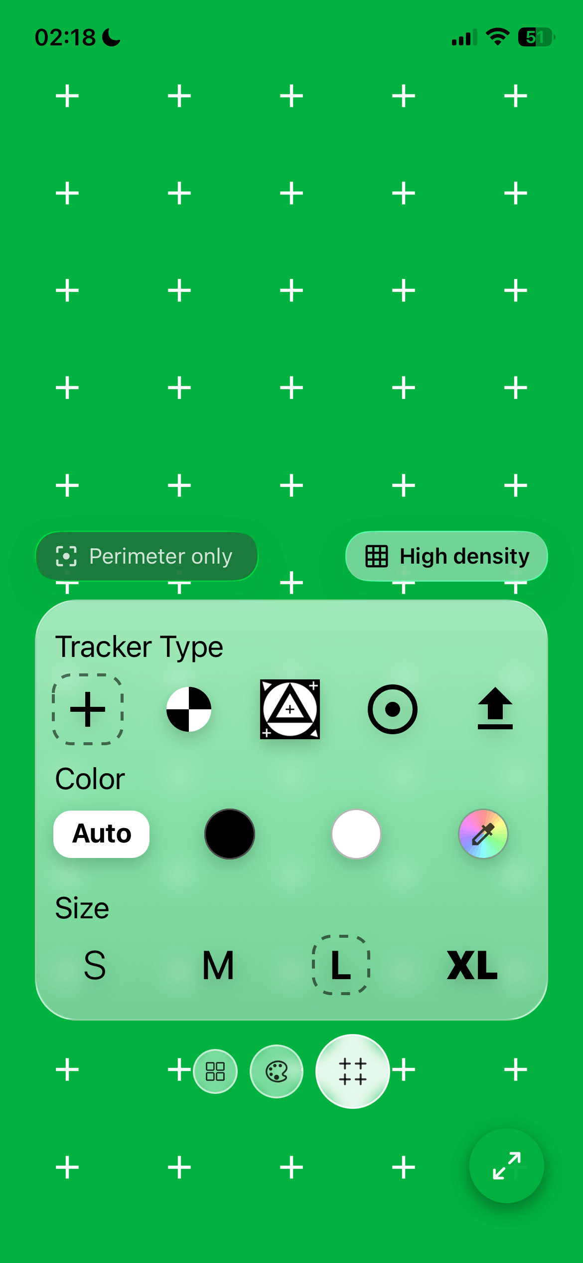 A high-density grid of tracker markers over a green screen, with the tracker type, color and size dialog